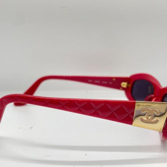 Chanel Red Vintage Sunglasses - Picture 3 of 4